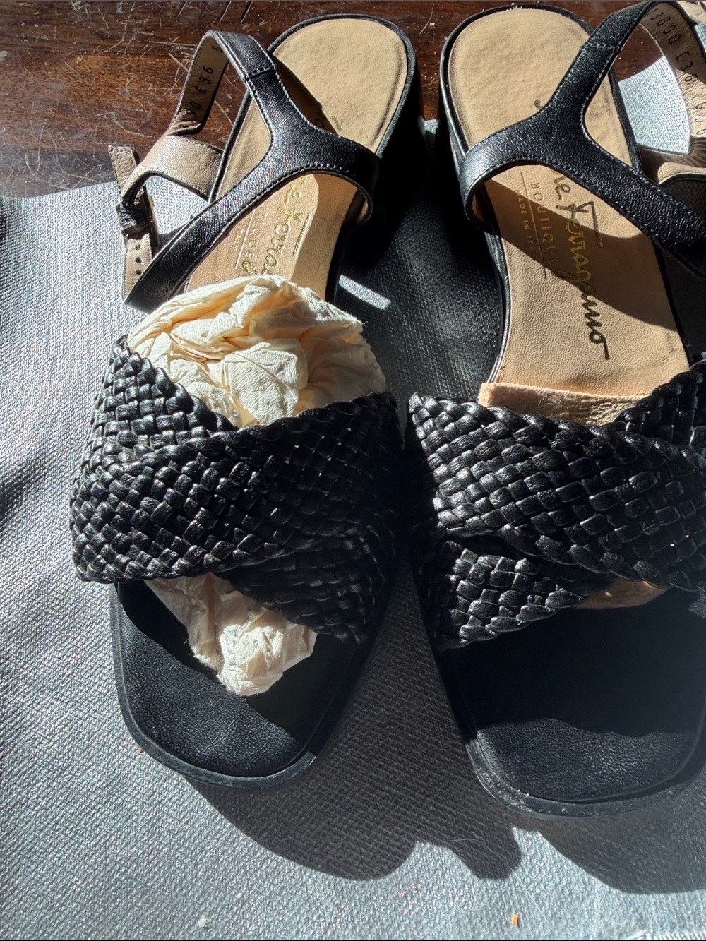 Salvatore Ferragamo ~Woven Strap Black Women's Sandals with Ankle Buckle Size6.5 - Picture 3 of 9